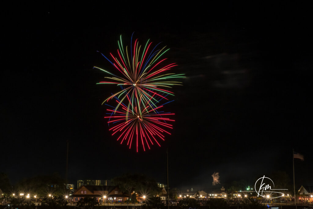 tips for photographing fireworks on 4th of July